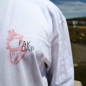 FAKDAP HEART LONGSLEEVE TEE WHITE